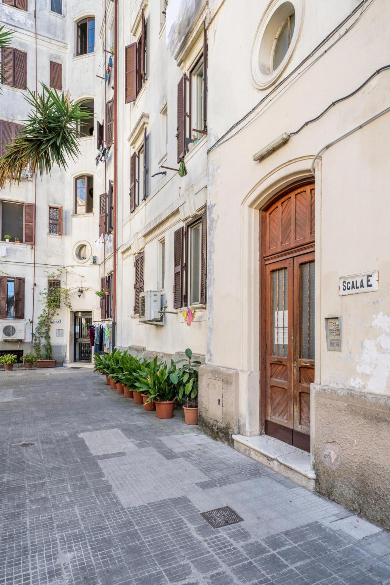 Fisher'S Apartment In Testaccio Roma Ngoại thất bức ảnh